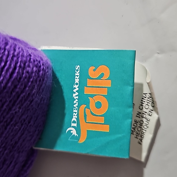 DREAMWORKS Girls Trolls Purple/Pink Poppy Winter Knit Cap w/Pompom + Knit Gloves - Picture 6 of 10